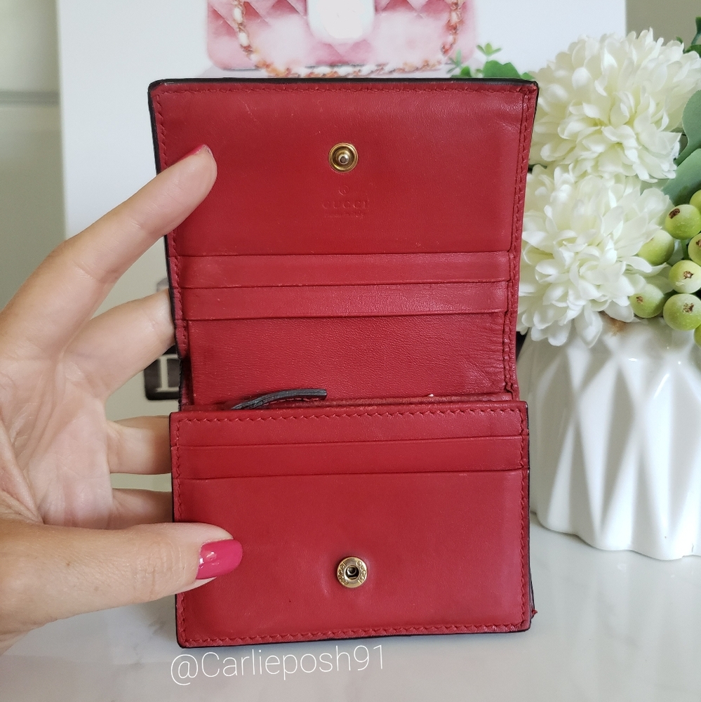**SOLD** Authentic Pre-owned Gucci Supreme Cherries Compact Wallet - Picture 6 of 12